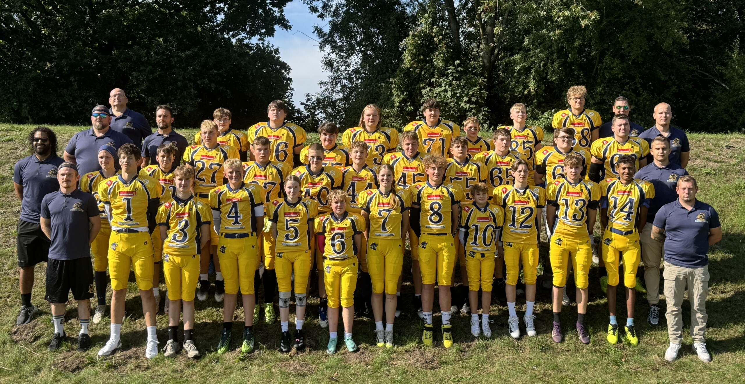 U16