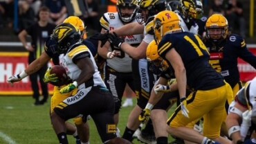 Pirates zeigen Moral – starke Unterstützung trotz Heimniederlage gegen die Ravens